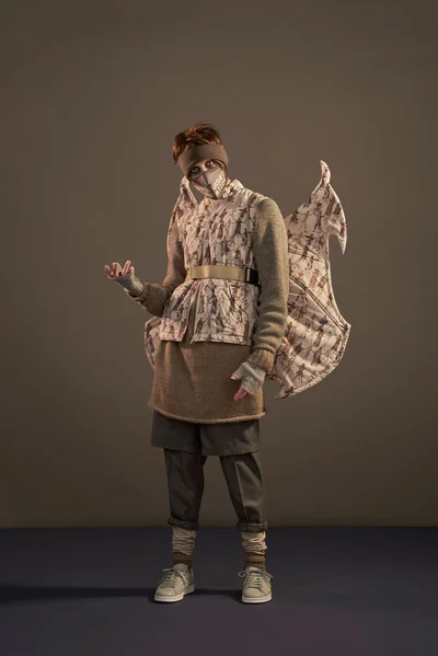 Look 3